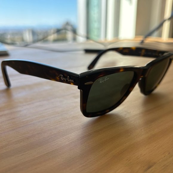 Original Wayfarer Classic Sunglasses in Tortoise Green - Picture 6 of 10